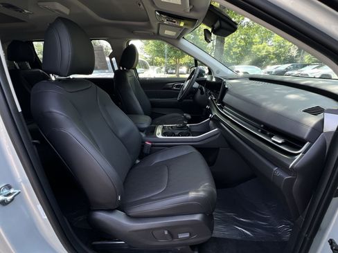 New 2026 Kia Carnival SX w/ SX Dark Edition Package FWD image 44