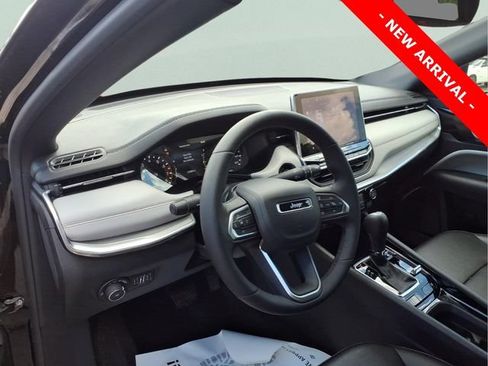 Used 2024 Jeep Compass Limited AWD/4WD image 14