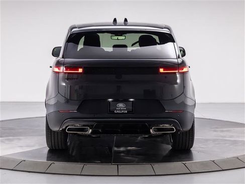 New 2026 Land Rover Range Rover Sport SE image 4