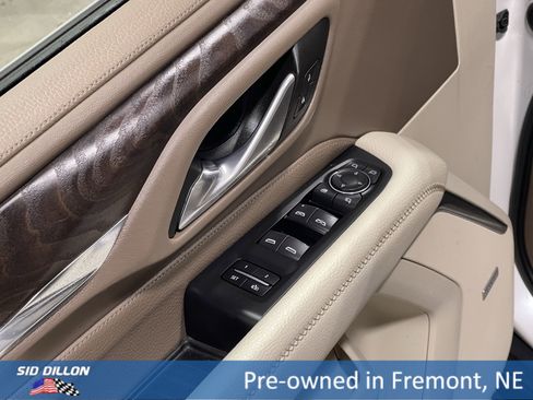 Used 2023 GMC Yukon XL Denali image 15