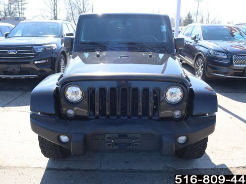 Used 2017 Jeep Wrangler Sahara image 4