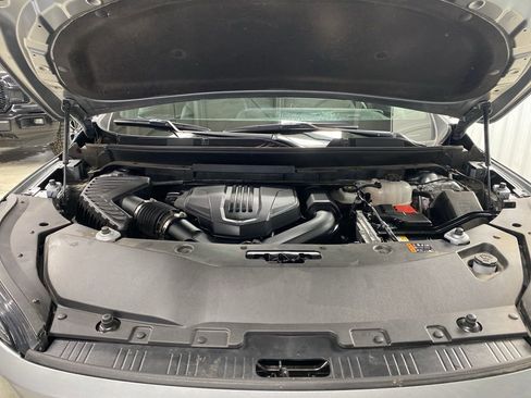 Certified 2025 Buick Enclave Sport Touring AWD/4WD image 49