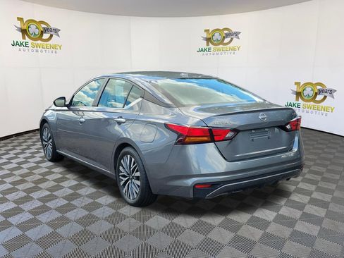 Used 2024 Nissan Altima 2.5 SV FWD image 4