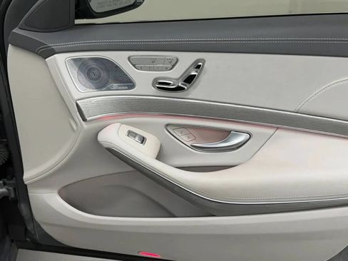 Used 2015 Mercedes-Benz S 550 Sedan image 19