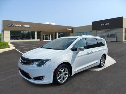 Used 2018 Chrysler Pacifica Limited