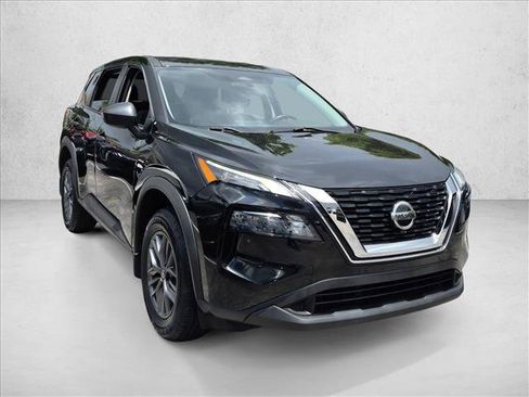 Used 2021 Nissan Rogue S FWD image 3
