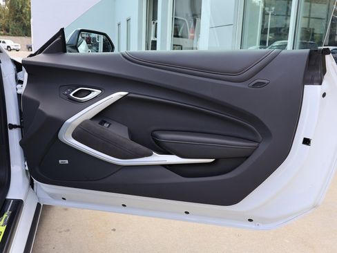 Certified 2023 Chevrolet Camaro LT image 28