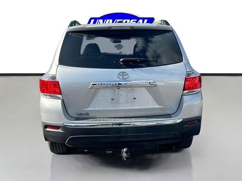 Used 2012 Toyota Highlander Limited w/ Tow Pkg image 5