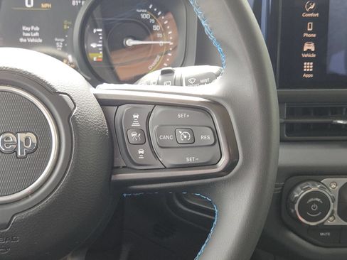 Used 2024 Jeep Wrangler Unlimited Rubicon 4xe AWD/4WD image 22