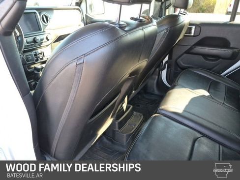 Used 2021 Jeep Wrangler Unlimited Sahara 4xe image 25