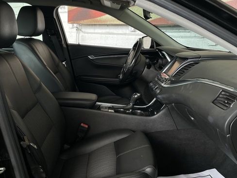 Used 2019 Chevrolet Impala LT image 16