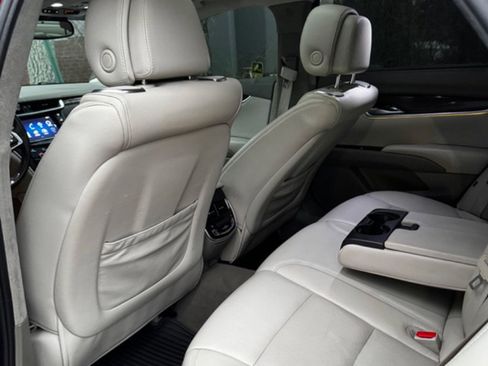 Used 2013 Cadillac XTS Platinum w/ Driver Assist Package image 14