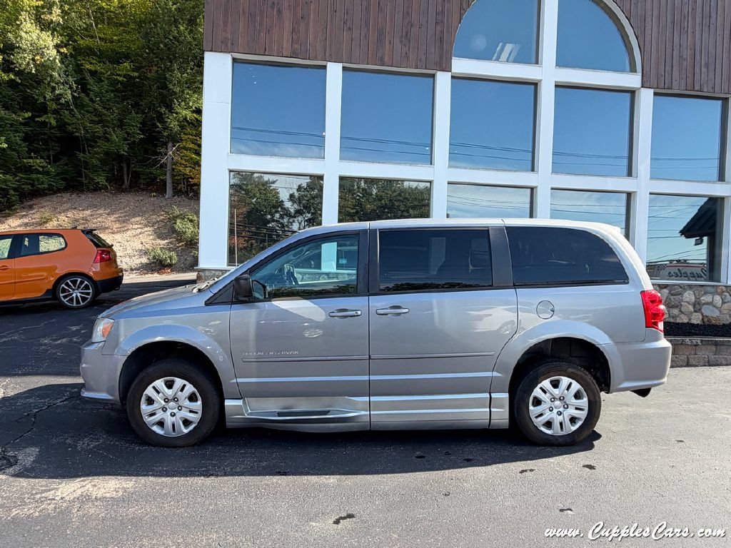 Used 2014 Dodge Grand Caravan SE w/ Quick Order Package 29E SE FWD image 11