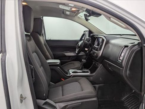 Used 2020 Chevrolet Colorado LT w/ Safety Package image 16