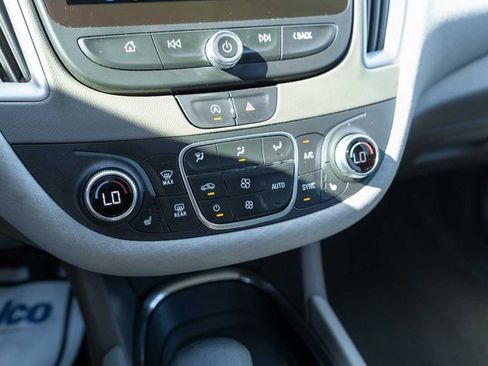 Used 2024 Chevrolet Malibu LT image 17