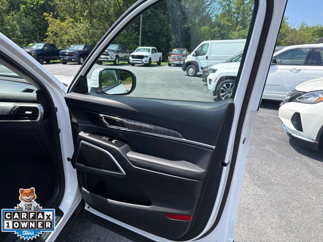 Used 2024 Kia Telluride EX w/ EX Captain's Chair Package AWD/4WD image 24