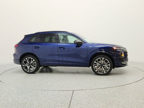 New 2026 Audi Q3 quattro 2.0T AWD/4WD image 4