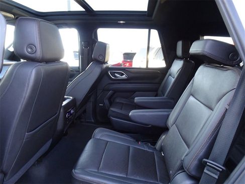 Used 2021 Chevrolet Tahoe High Country w/ Premium Package image 16