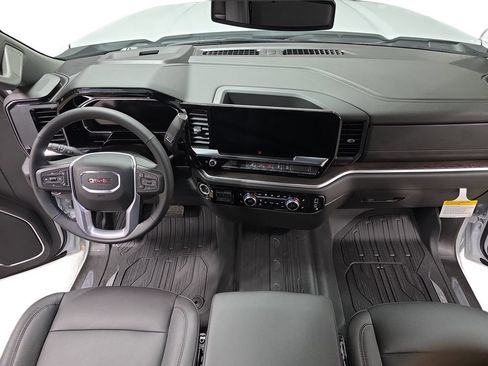 Used 2026 GMC Sierra 2500 SLT AWD/4WD image 9