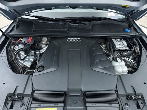 Used 2019 Audi Q7 2.0T Premium image 3