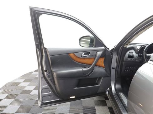 Used 2012 INFINITI FX50 AWD w/ Sport Pkg image 5