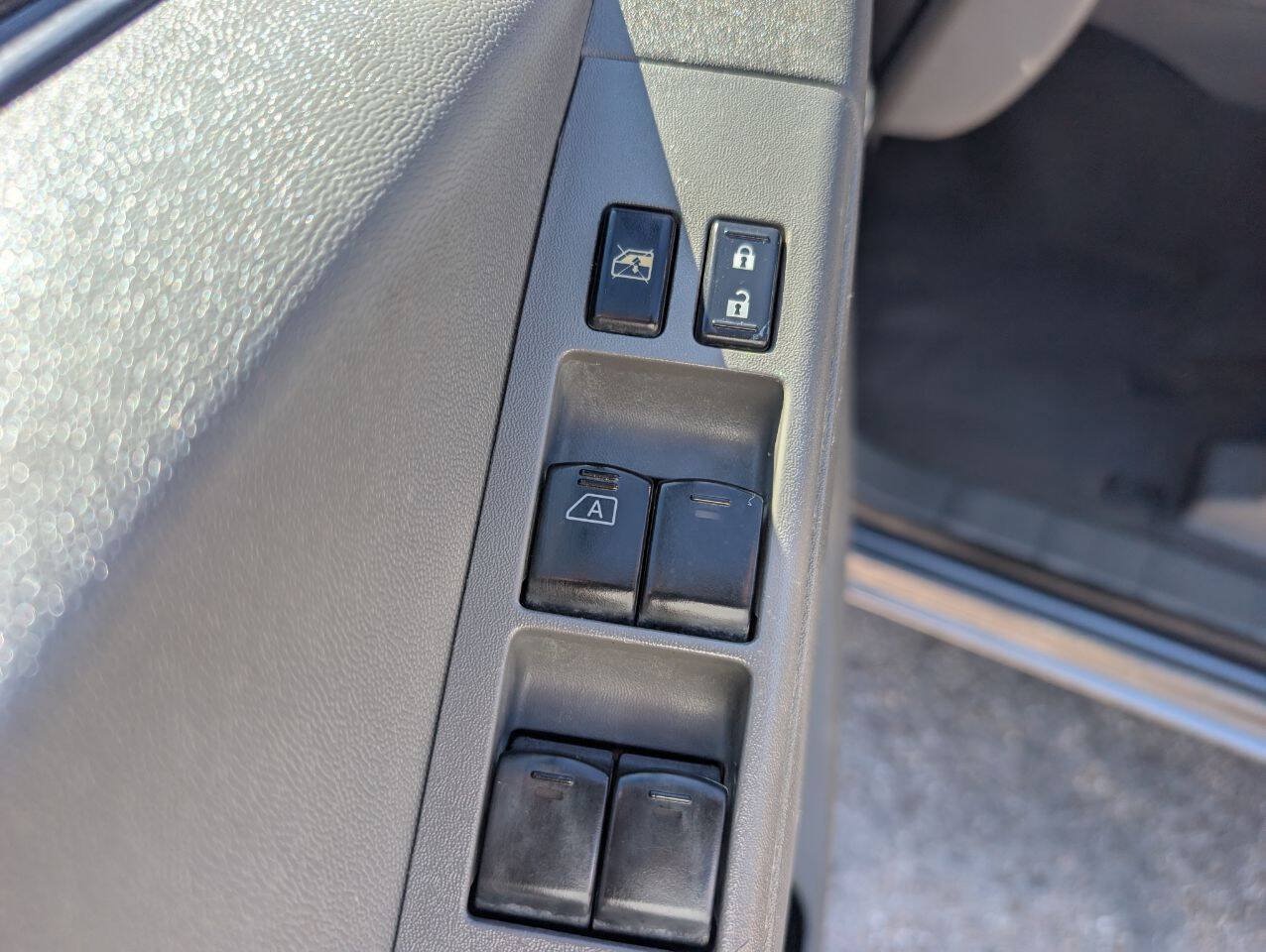 Used 2019 Nissan Frontier SV AWD/4WD image 15