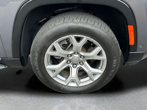 Used 2022 Jeep Wagoneer Series II image 15