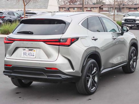 Certified 2025 Lexus NX 450h+ Luxury image 4