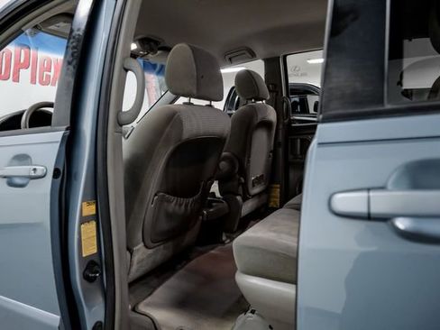 Used 2008 Toyota Sienna LE image 30
