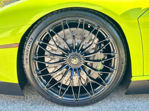 Used 2016 Lamborghini Aventador LP 750-4 Superveloce image 18