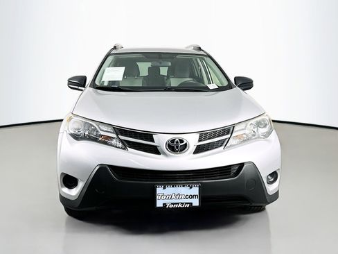 Used 2014 Toyota RAV4 LE AWD/4WD image 2