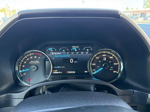 Used 2019 Ford F150 Lariat w/ Equipment Group 502A Luxury AWD/4WD image 16