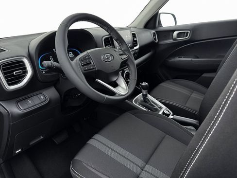 New 2026 Hyundai Venue SEL FWD image 22