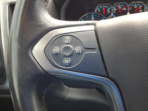 Used 2018 Chevrolet Silverado 1500 LT w/ Texas Edition image 18