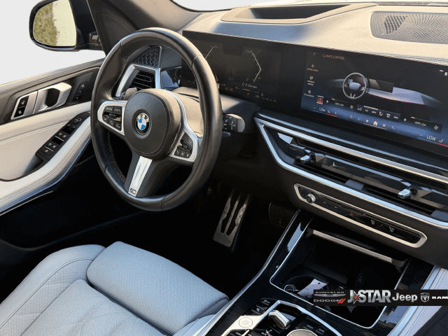 Used 2024 BMW X5 sDrive40i w/ M Sport Package RWD image 22