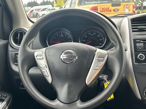 Used 2016 Nissan Versa SV FWD image 19