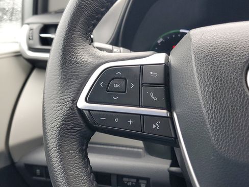 Certified 2024 Toyota Sienna XLE image 23