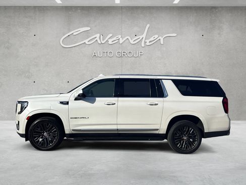 Used 2021 GMC Yukon XL Denali image 15