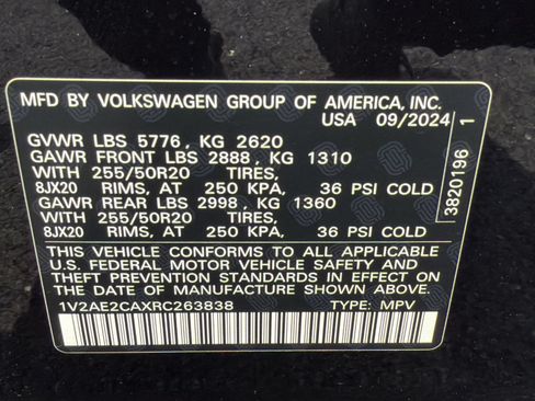 Certified 2024 Volkswagen Atlas Cross Sport SEL R-Line AWD/4WD image 26