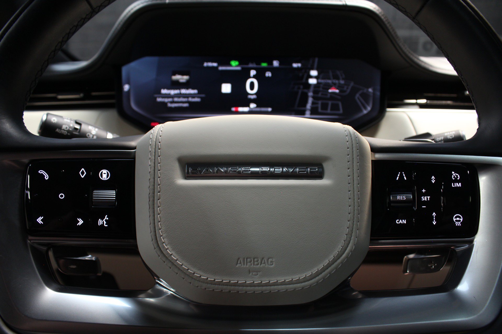 Used 2024 Land Rover Range Rover Long Wheelbase SE AWD/4WD image 56