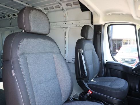 Used 2023 RAM ProMaster 2500 FWD image 25