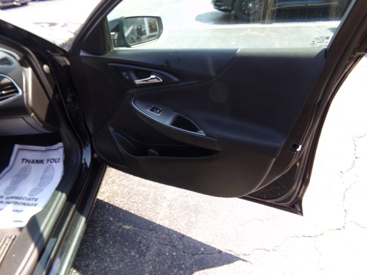 Used 2021 Chevrolet Malibu LT w/ Midnight Edition FWD image 29