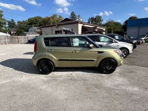 Used 2012 Kia Soul ! w/ Premium Pkg FWD image 14