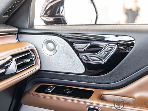 Used 2020 Lincoln Aviator Reserve w/ Equipment Group 202A AWD/4WD image 30