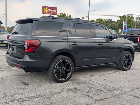 Used 2022 Ford Expedition Limited AWD/4WD image 4