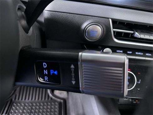 Used 2024 Hyundai Sonata SEL w/ Convenience Package image 16