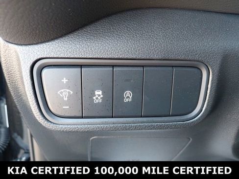 Certified 2025 Kia Soul LX image 17