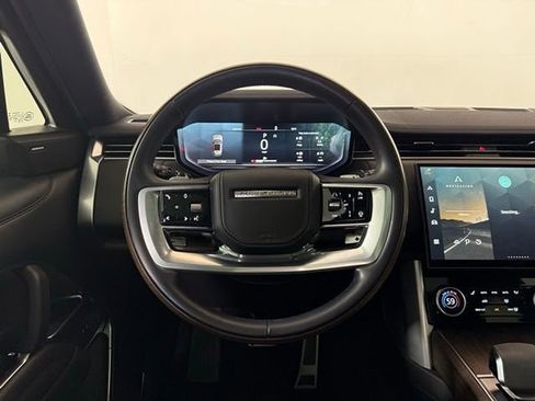 Used 2023 Land Rover Range Rover SE image 26