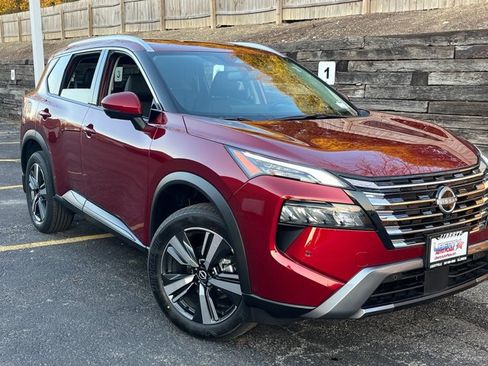 New 2025 Nissan Rogue SL AWD/4WD image 3