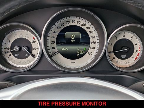 Used 2016 Mercedes-Benz E 350 4MATIC Sedan image 22